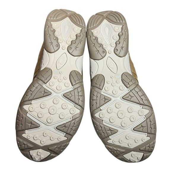 Easy Spirit Women's Eleena Mule Suede Tan Mule Size 11 Preowned Great Condition - Picture 6 of 9